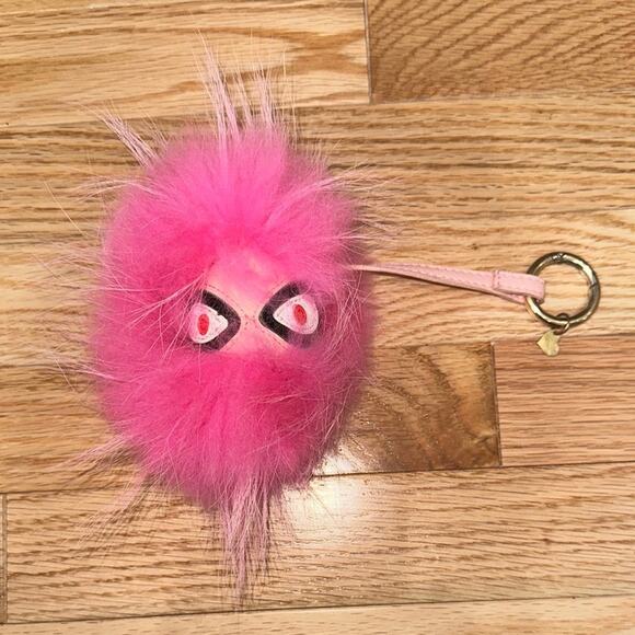 Fluffy pink monster keychain cute - Picture 1 of 4